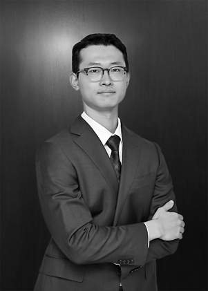 Photo of Christopher M. Kim